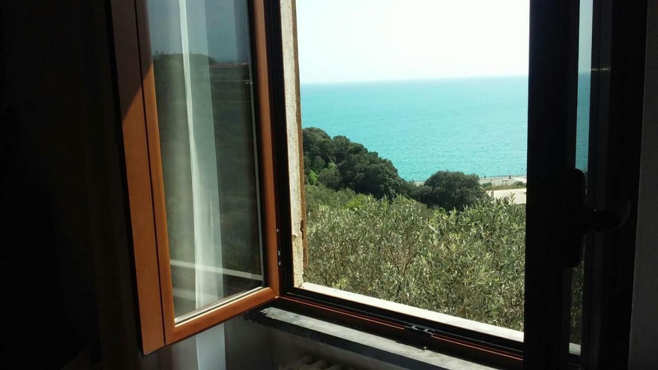 Bed and Breakfast Il Capriolo Celle Ligure Exterior foto